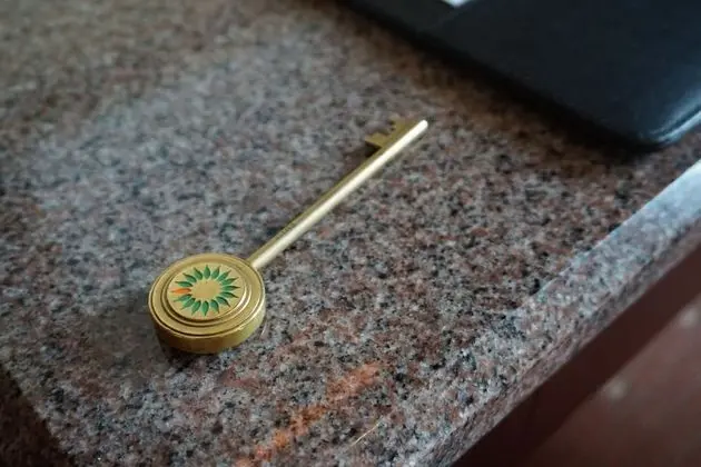 İki Ayrı Yataklı Oda, Sigara İçilmez