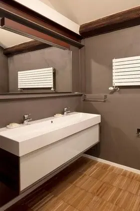 Tek Büyük Yataklı Oda (Afrodite)