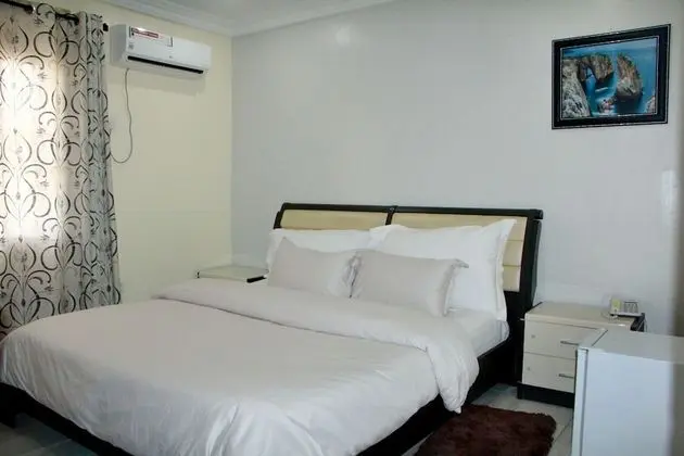 Deluxe Tek Büyük Yataklı Oda