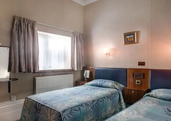 Family Süit, Ortak Banyo (Suite 5)
