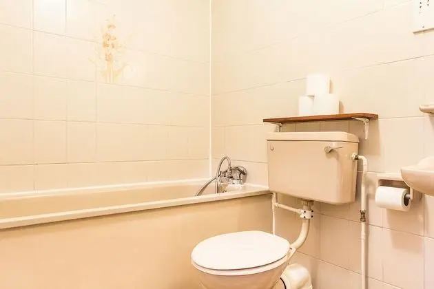 Family Süit, Ortak Banyo (Suite 5)