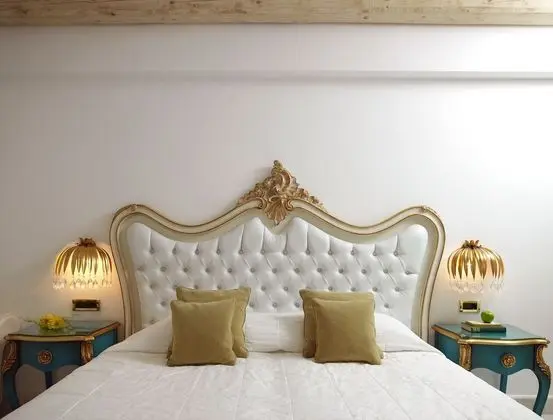 Twin Room, Land View