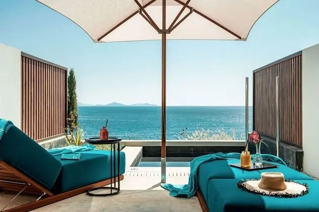 Superior Tek Büyük Yataklı Oda, Deniz Manzaralı (Plunge Pool)
