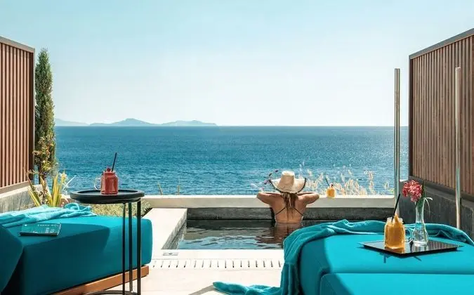 Superior Tek Büyük Yataklı Oda, Deniz Manzaralı (Plunge Pool)