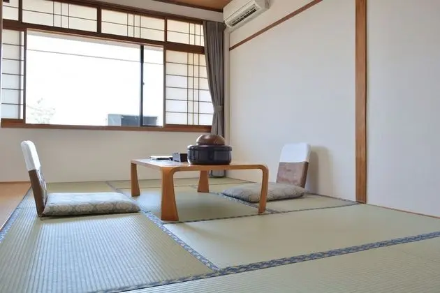 Traditional Oda, Ortak Banyo (Japanese Style, Run of House)