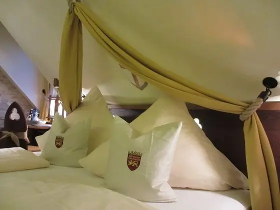 Tek Büyük Yataklı Oda, 1 En Büyük (King) Boy Yatak, Sigara İçilmez