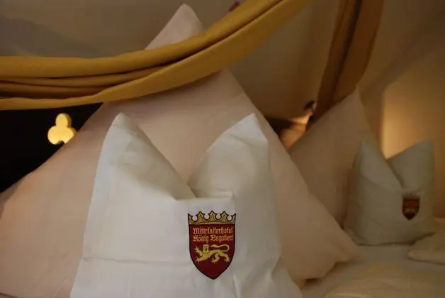 Tek Büyük Yataklı Oda, 1 En Büyük (King) Boy Yatak, Sigara İçilmez