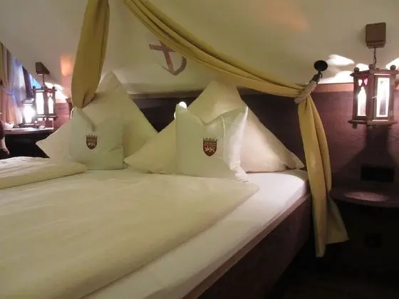 Tek Büyük Yataklı Oda, 1 En Büyük (King) Boy Yatak, Sigara İçilmez, Göl Manzaralı