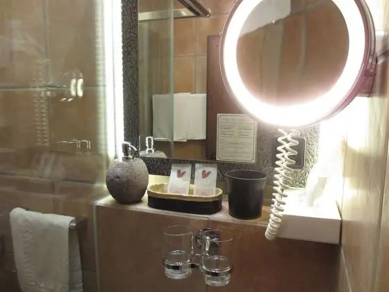 Tek Büyük Yataklı Oda, 1 En Büyük (King) Boy Yatak, Sigara İçilmez, Göl Manzaralı