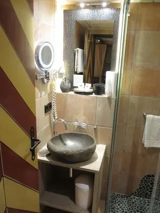 Tek Büyük Yataklı Oda, 1 En Büyük (King) Boy Yatak, Sigara İçilmez, Göl Manzaralı