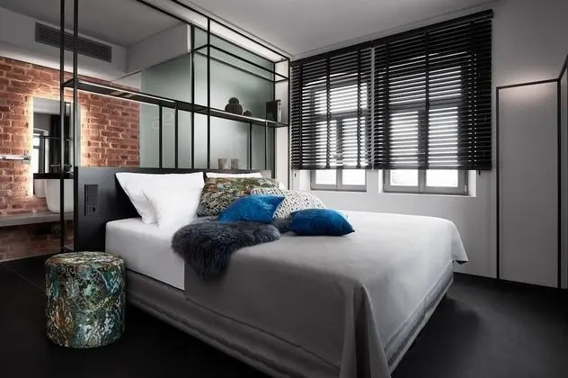 Comfort Tek Büyük Yataklı Oda