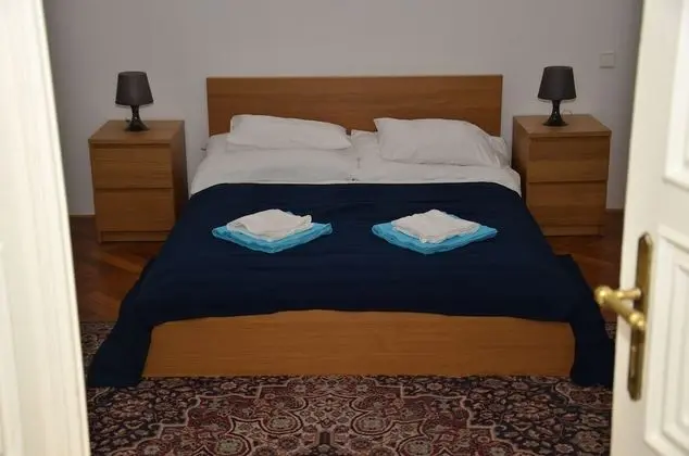 Standard Süit, 2 Yatak Odası, Mutfak (V Jircharich 3)