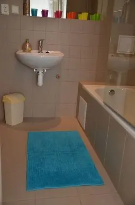 Standard Süit, 2 Yatak Odası, Mutfak (V Jircharich 3)
