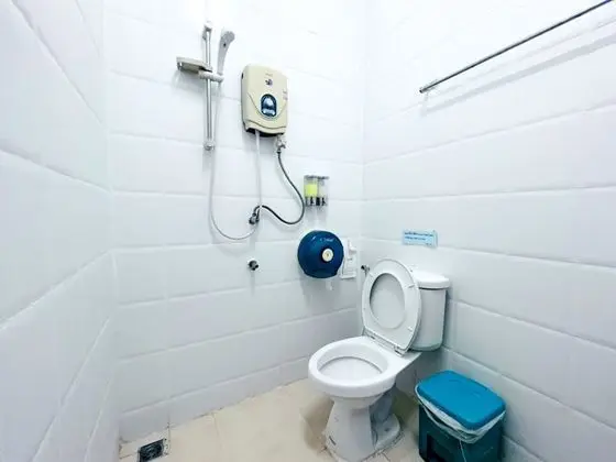 Twin Room with Private Bathroom