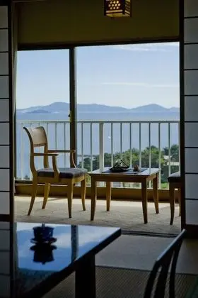 Traditional Oda, Sigara İçilebilir, Kısmi Deniz Manzarası (Japanese Style)