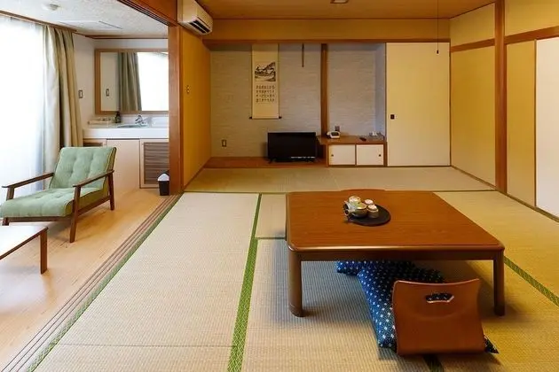 Traditional Dört Kişilik Oda (Japanese Style)