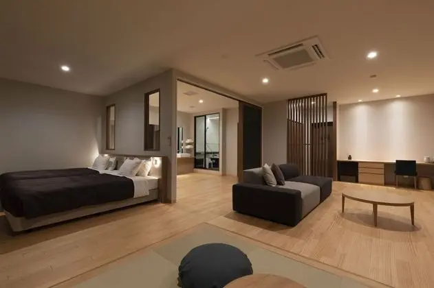 Traditional Üç Kişilik Oda, Sigara İçilmez (Japanese-Western Luxury)