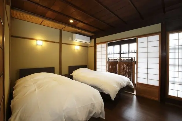 Traditional Ev (Miyaki-tei )