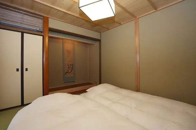 Traditional Ev (Miyaki-tei )