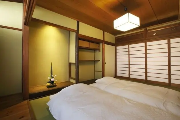 Traditional Ev (Miyaki-tei )