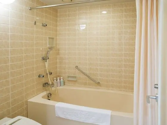 Basic Tek Büyük Yataklı Oda, 1 Yatak Odası, Sigara İçilebilir (15 minutes from Umeda by Train)