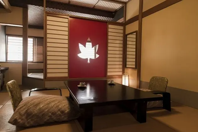 Oda (Japanese Western Style, 3 Futons)