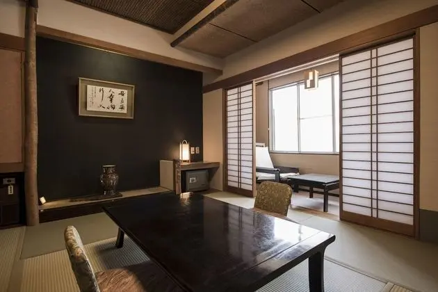 Oda (Japanese Western Style, 3 Futons)