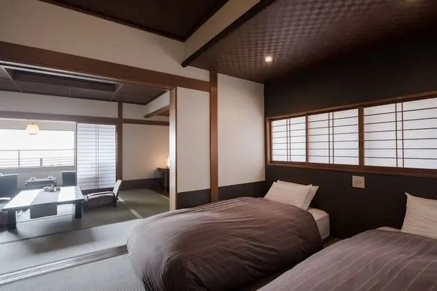 Oda (Japanese Western Style, 3 Futons)