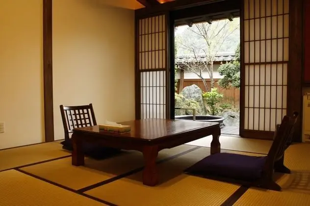 Traditional Oda (Japanese, Open Air Bath, Yome no Ma)