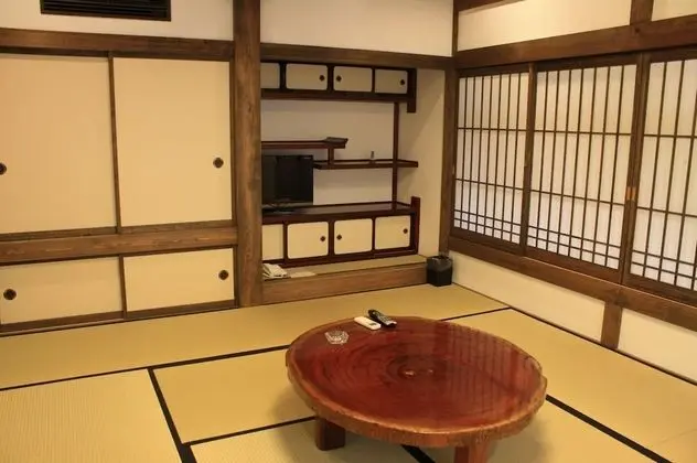 Traditional Oda (Japanese Style, Toshu no Ma)