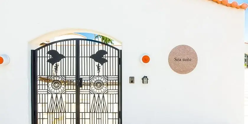 Villa (for 2-6 Guests, Sea Suite)