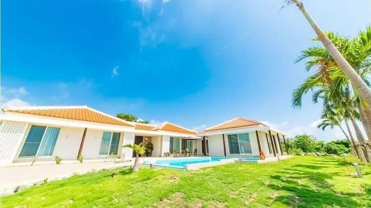 Villa (for 2-6 Guests, Sun Suite)