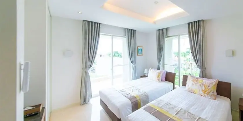 Villa (for 2-6 Guests, Sun Suite)