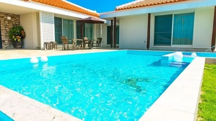 Villa (for 2-6 Guests, Sun Suite)