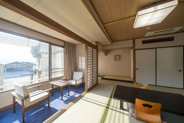Traditional Oda
