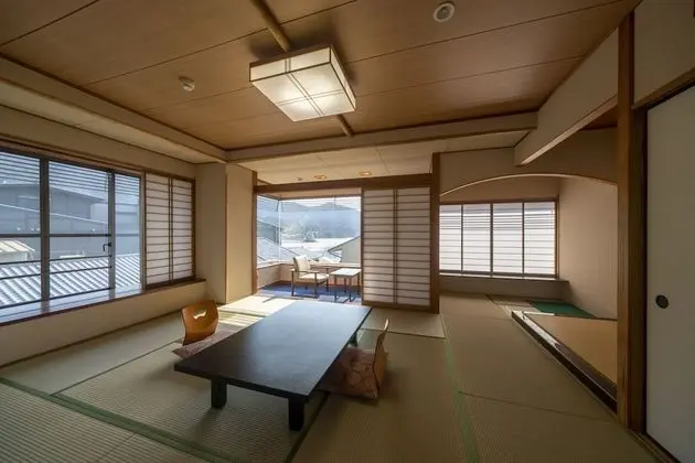 Traditional Oda