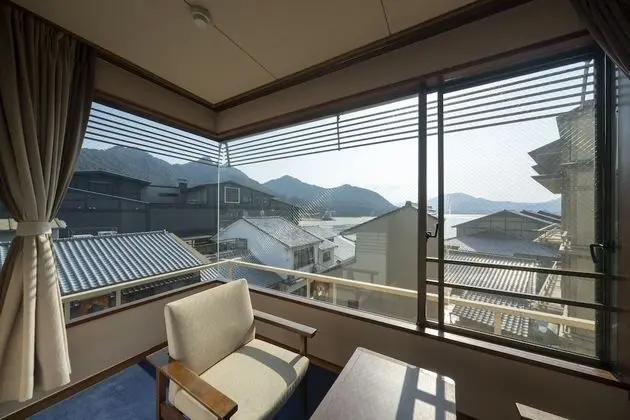 Traditional Oda