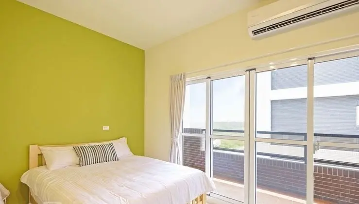 Dört Kişilik Oda, Balkon (201)