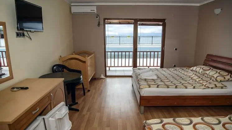 Tek Büyük Yataklı Oda