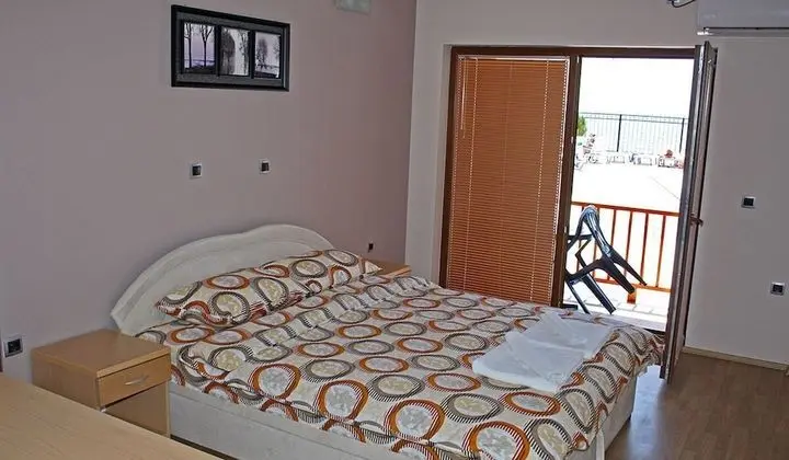 Tek Büyük Yataklı Oda