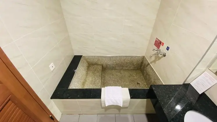 Comfort Tek Büyük Yataklı Oda