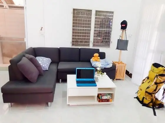 MJ Couch 1or2 Person in my living room