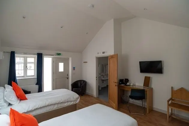 Comfort İki Ayrı Yataklı Oda, Engellilere Uygun, Avlu Manzaralı (Disabled )