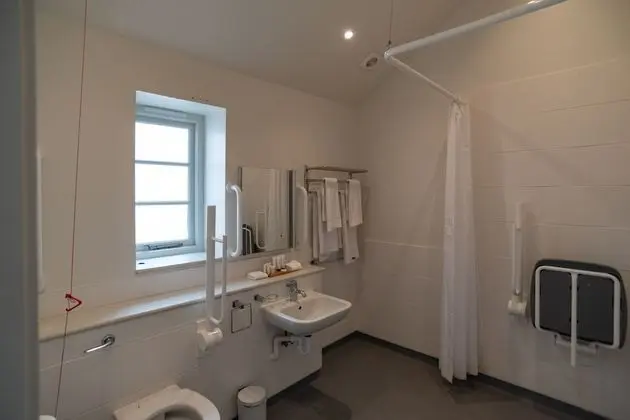 Comfort İki Ayrı Yataklı Oda, Engellilere Uygun, Avlu Manzaralı (Disabled )