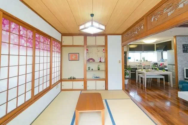 Ev (For 1 to 10 Guests)