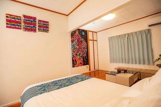 Ev (For 1 to 10 Guests)