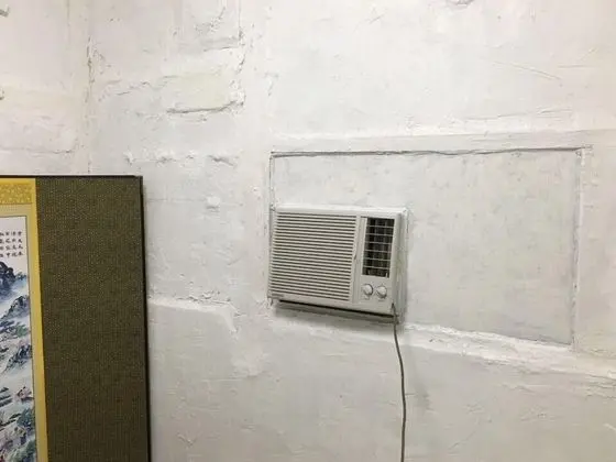 Han-sil Room #2 with shower room- Bathroom Separate