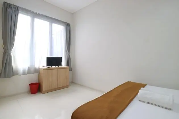 Standard Tek Büyük Yataklı Oda