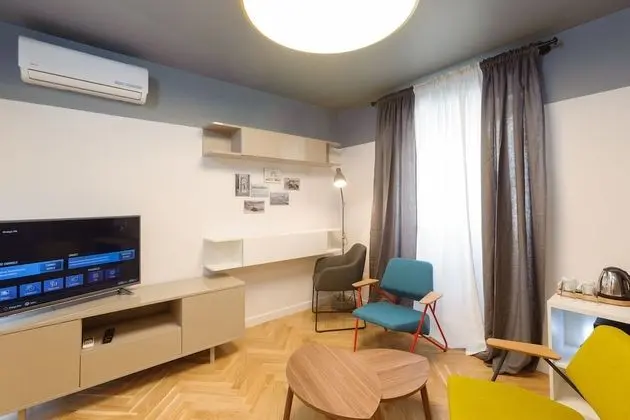 Deluxe Tek Büyük Yataklı Oda (1)