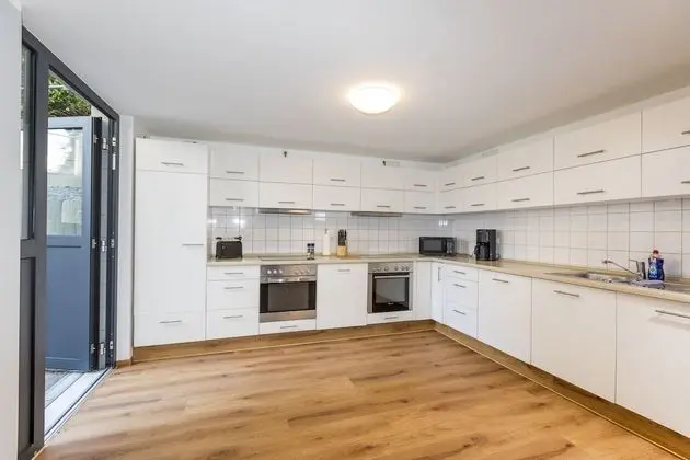 Basic Tek Büyük Yataklı Oda, Ortak Banyo